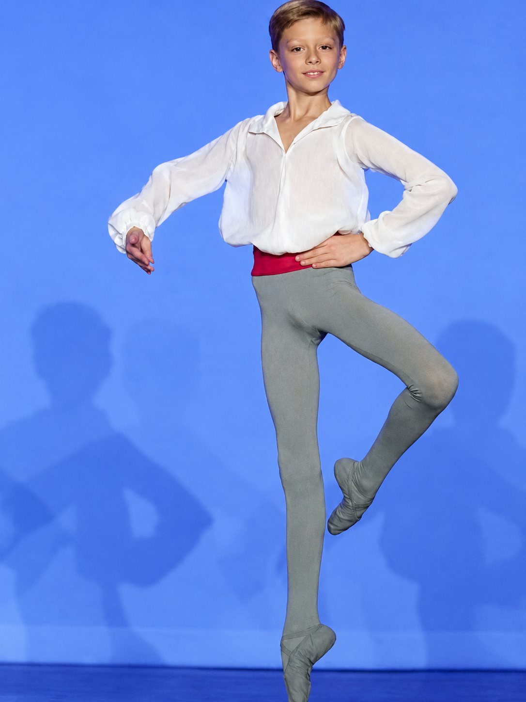 Danseur en équilibre sur une demi-pointe