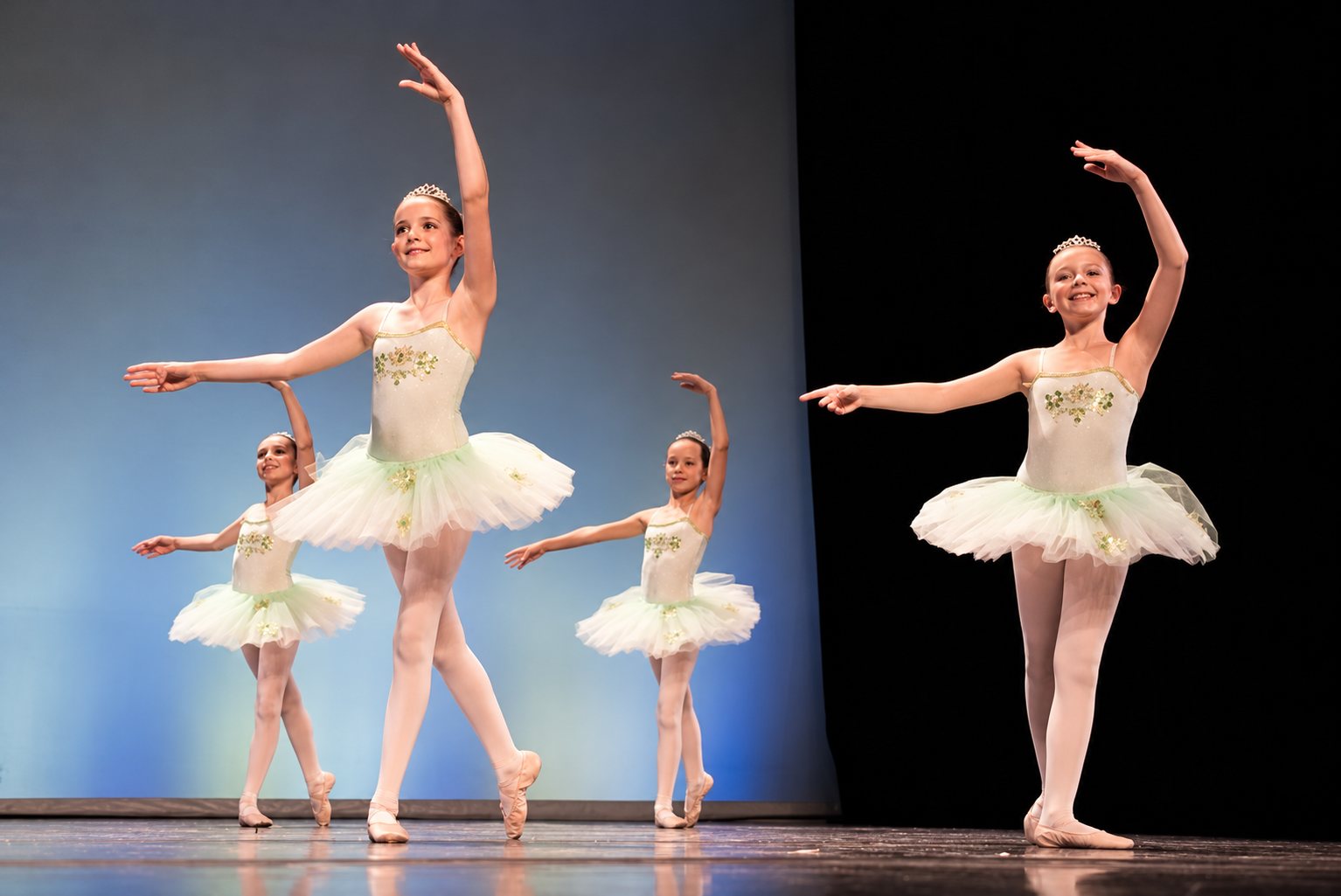 Danseuses en équilibre sur demi-pointe