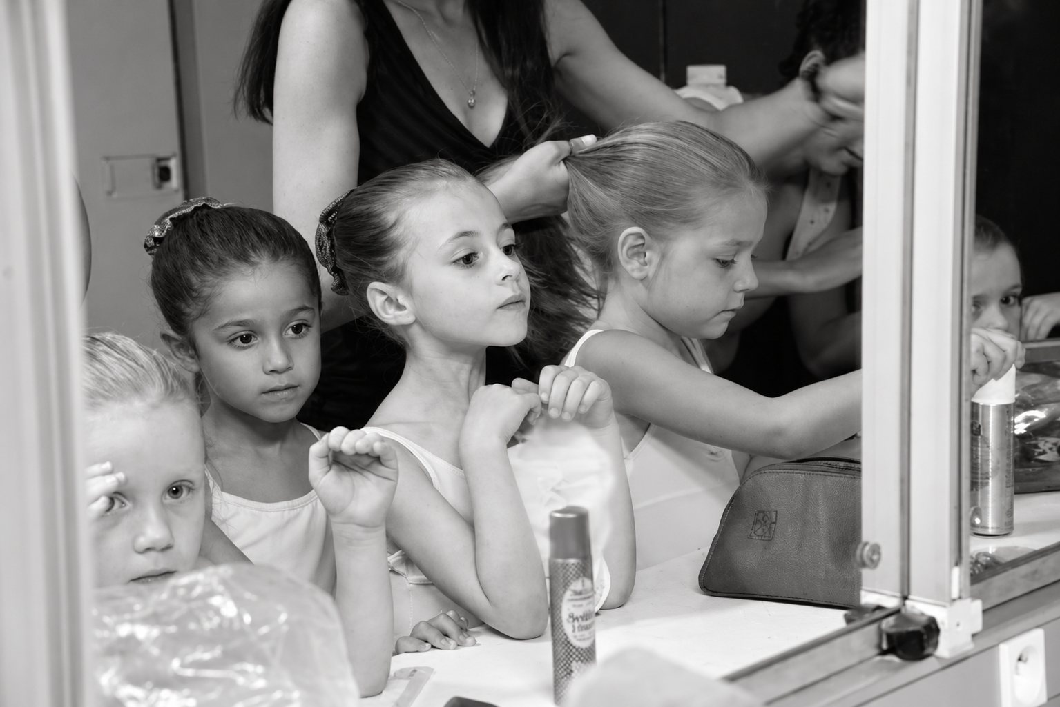 Petites danseuses en coulisses